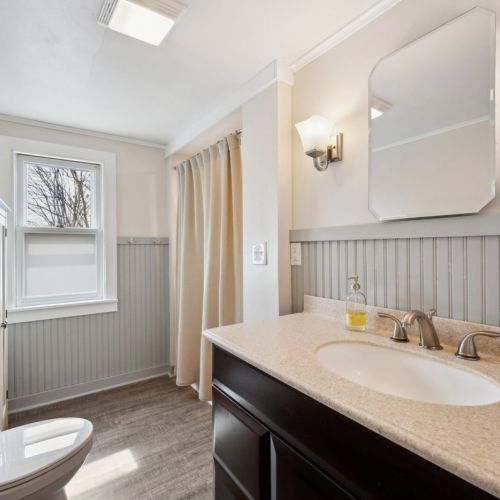 A second full bathroom means no waiting in line-plenty of space for everyone to get ready and unwind after a day of Door County adventures.