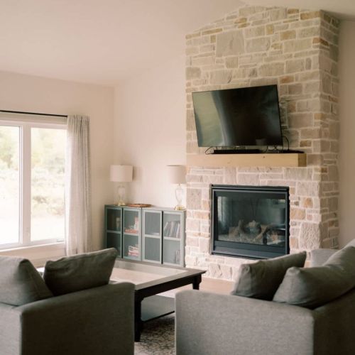 Designed with gathering in mind, this home offers a peaceful retreat for families, friends, or couples looking to unwind while staying close to the best of the peninsula.