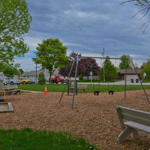 Two public playgrounds are within walking distance of the Howard House.