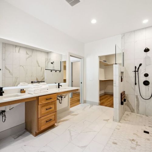 2nd first-floor king-bedroom with large ensuite and roll-in shower