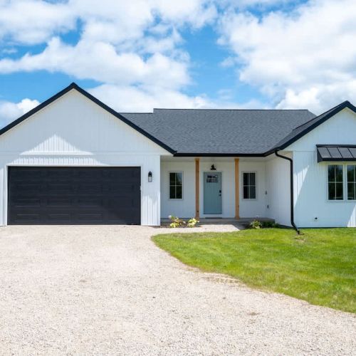 Located just minutes from downtown Egg Harbor, Orchard View Retreat offers the perfect blend of privacy and convenience.