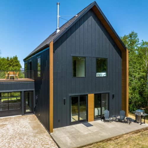 Welcome to the Nordica House, a modern and design-driven retreat in the heart of Egg Harbor. With 3 bedrooms and 2 bathrooms, this spacious property offers a perfect blend of style and comfort.