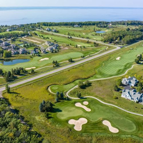 Experience the ultimate convenience and relaxation at our Club Cottages, nestled within the enchanting Horseshoe Bay Golf Club. Our exclusive collection boasts five elegant 2-bedroom, 2-bathroom condos, each featuring a cozy fireplace and a  whirlpoo