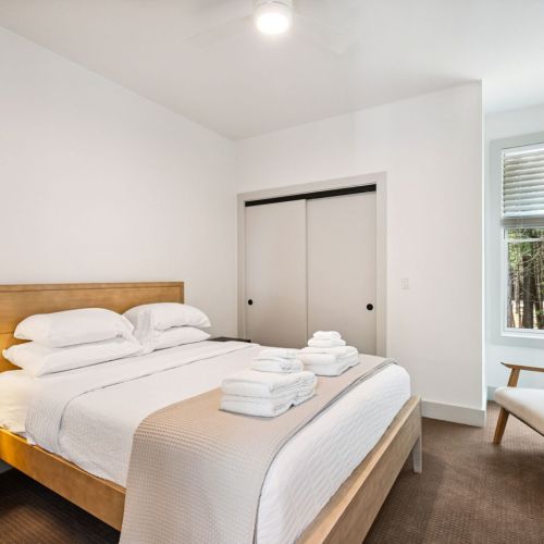 Bedroom #7 with Queen Bed