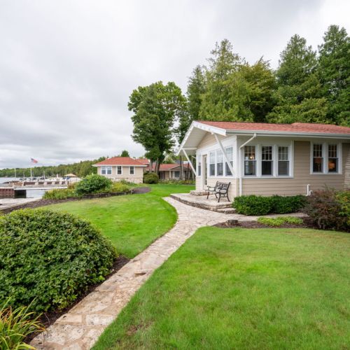 The Bayside Cabin faces the waterfront portion of the property. Perfect for waking up to the sound of waves and seagulls, or incredible sunset viewing.
