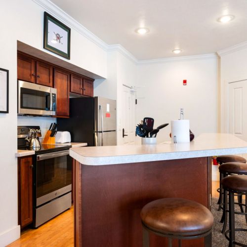 Enjoy an eat-in kitchen, perfectly situated to prepare all of your basic meals and snacks.