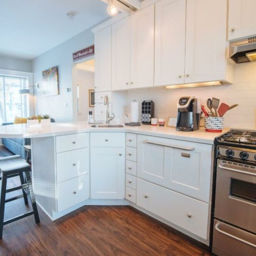 Don't let the size fool you. This kitchen has everything you need to prepare a basic breakfast or a gourmet meal!