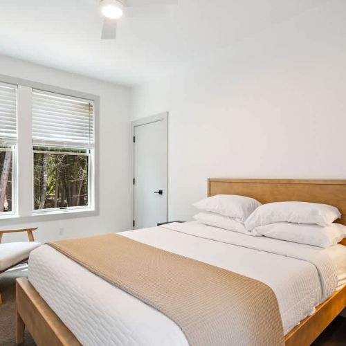 Bedroom #6 with Queen Bed