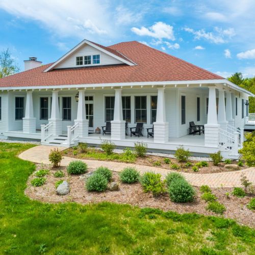 Welcome to Lost Lane, a luxurious 3 bedroom/3 bathroom retreat in Ellison Bay, WI. This spacious home is perfect for families, couples, or friends looking for a memorable Door County getaway.