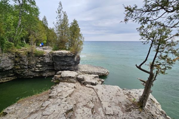 Cave Point County Park