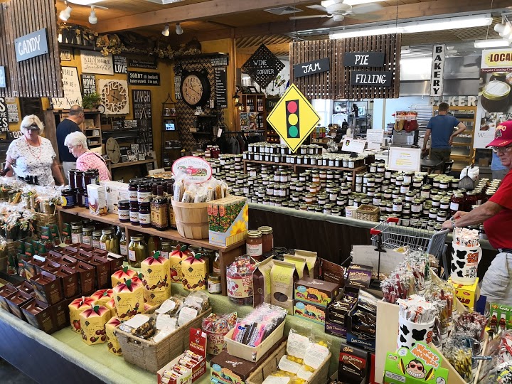 Wood Orchard Market DoCo Vacations