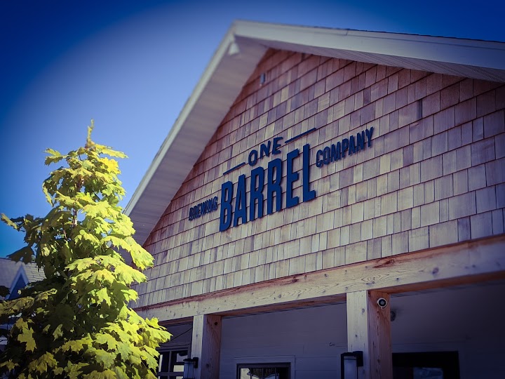 One Barrel Brewing Company / Pizza Bros DoCo Vacations